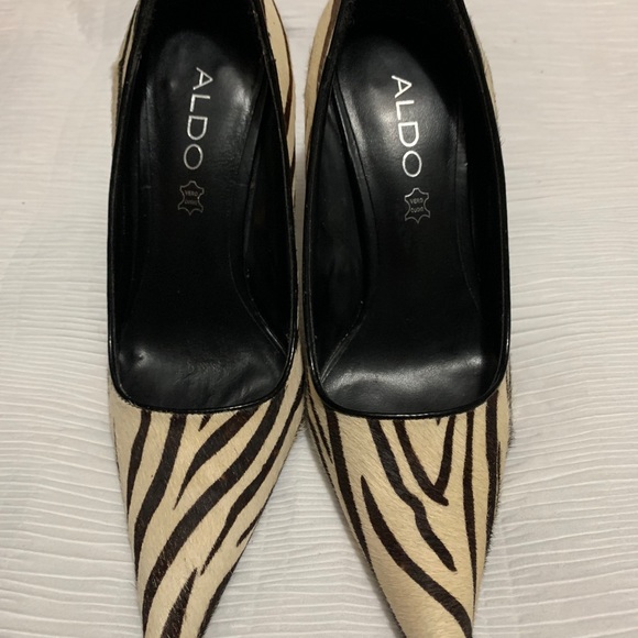 Shoes - Picture 8 of 13